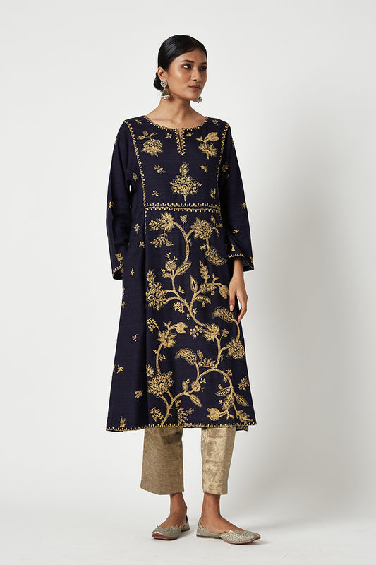 Layla Embroidered Kurta Set (2Pcs)