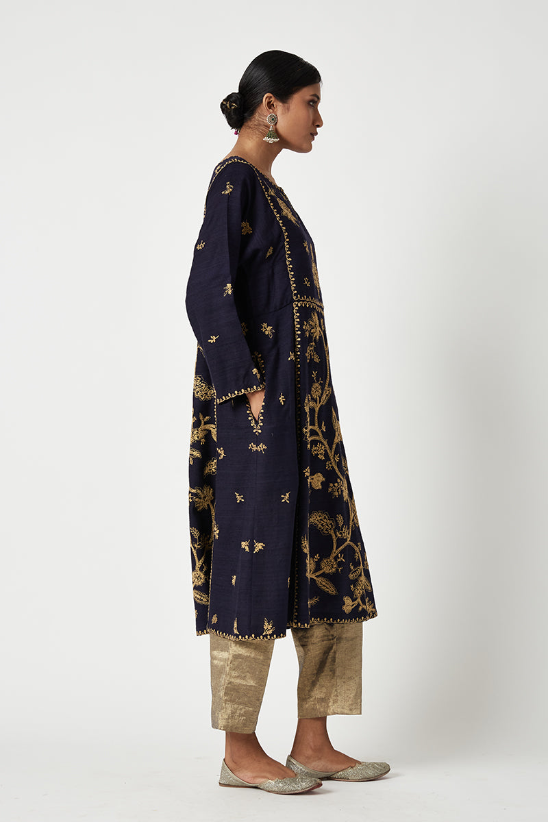 Layla Embroidered Kurta Set