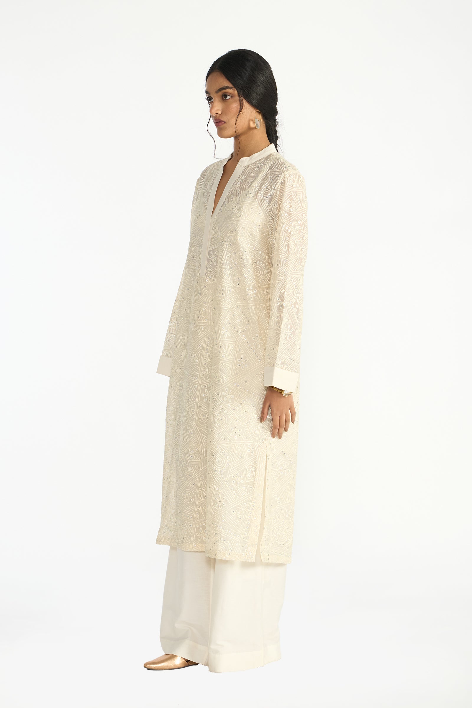 Pozega Embroidered Kurta Set