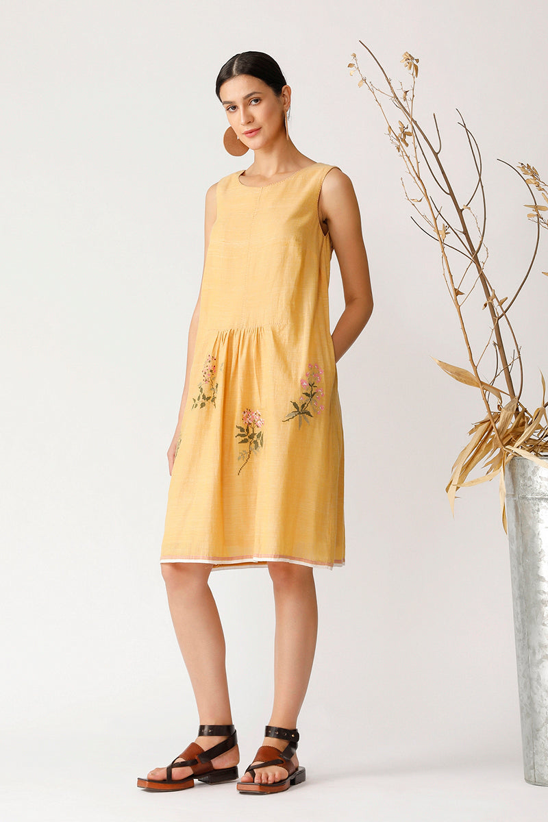 PIN OAK SLEEVELESS DRESS