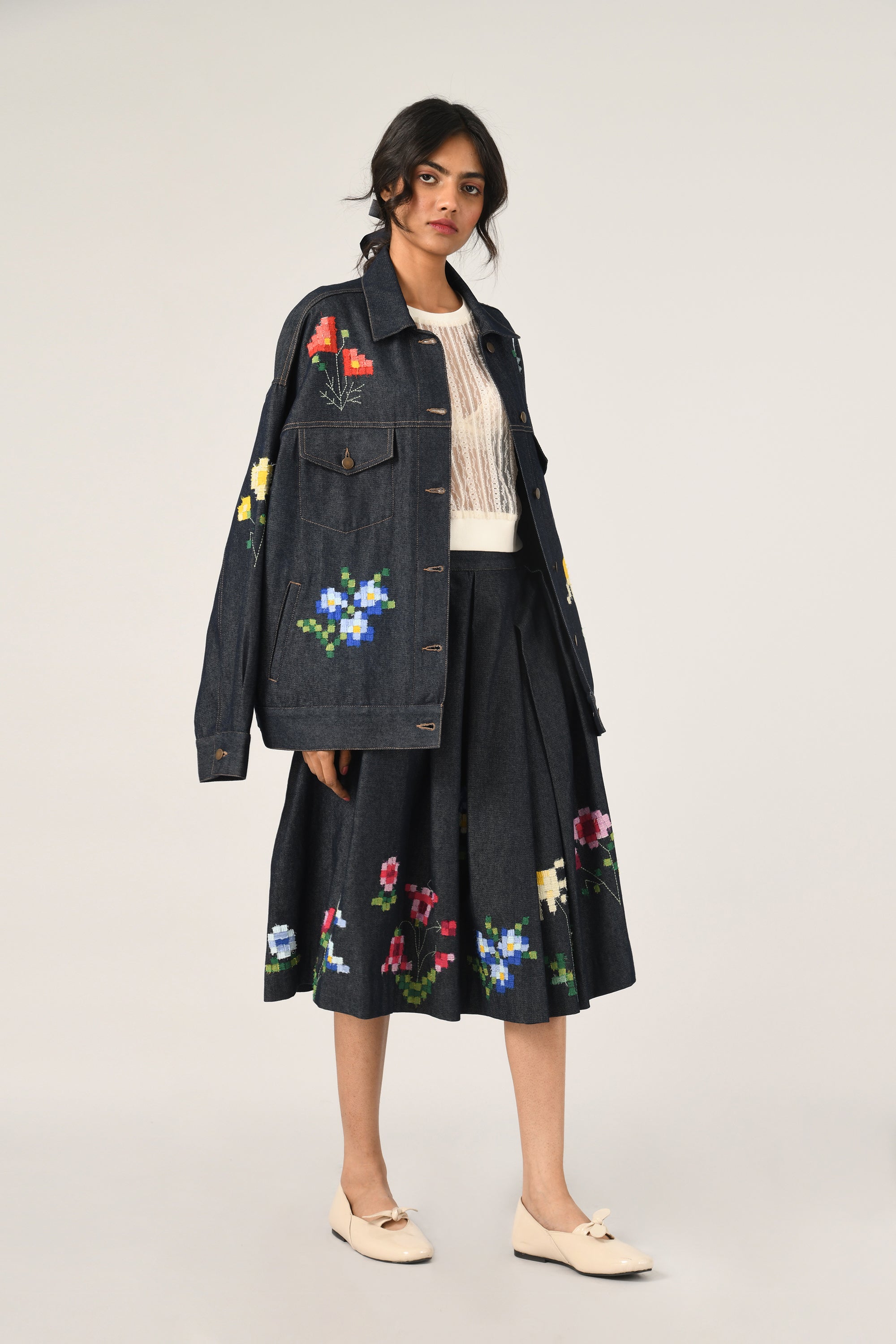 Glaciliflora Embroidered Pleated Skirt