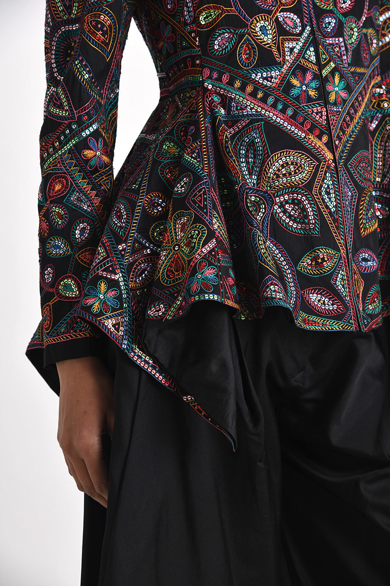 Antea Asymmetric Jacket