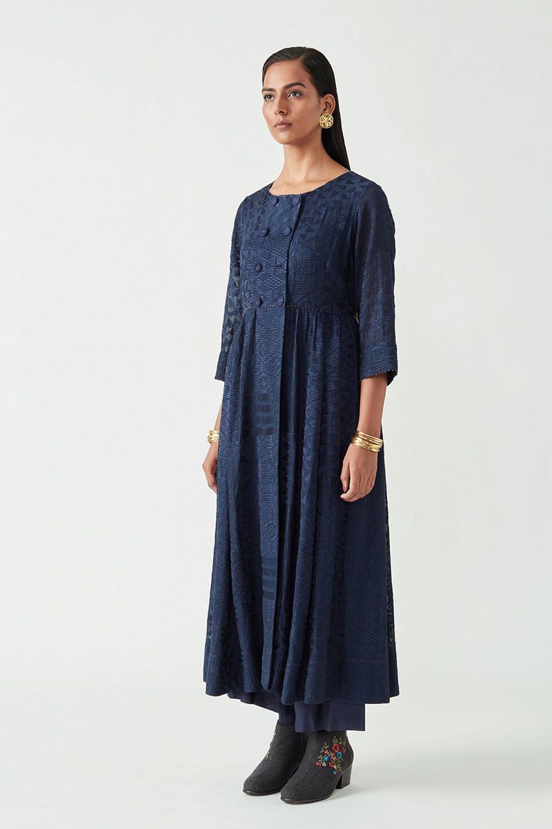MACEO EMBROIDERED KURTA SET