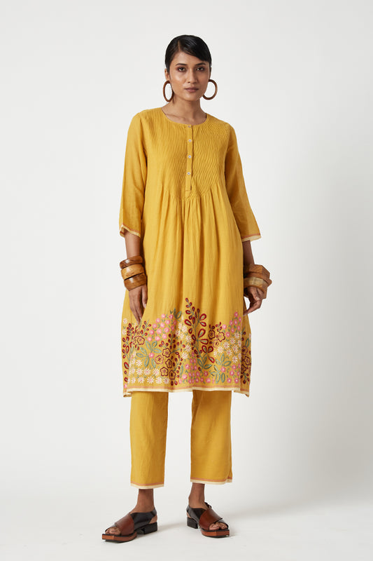 Sedum Embroidered Kurta Set (2pcs)