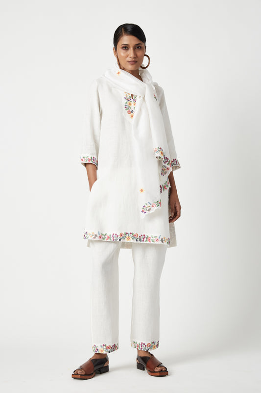 Jardin Embroidered Kurta Set (3Pcs)