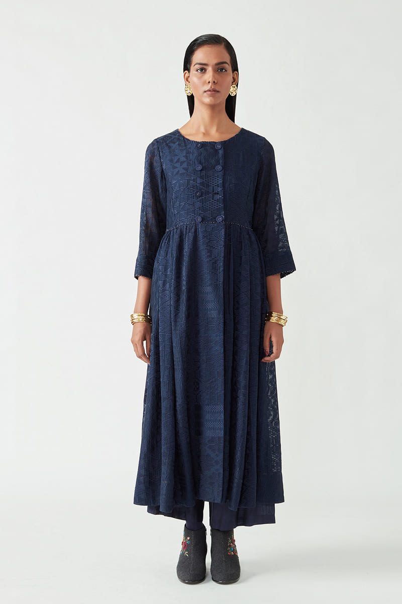 MACEO EMBROIDERED KURTA SET