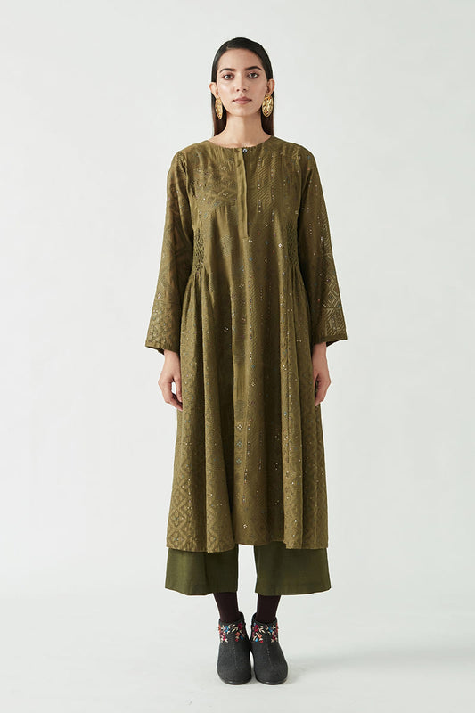 CIARA EMBROIDERED KURTA SET