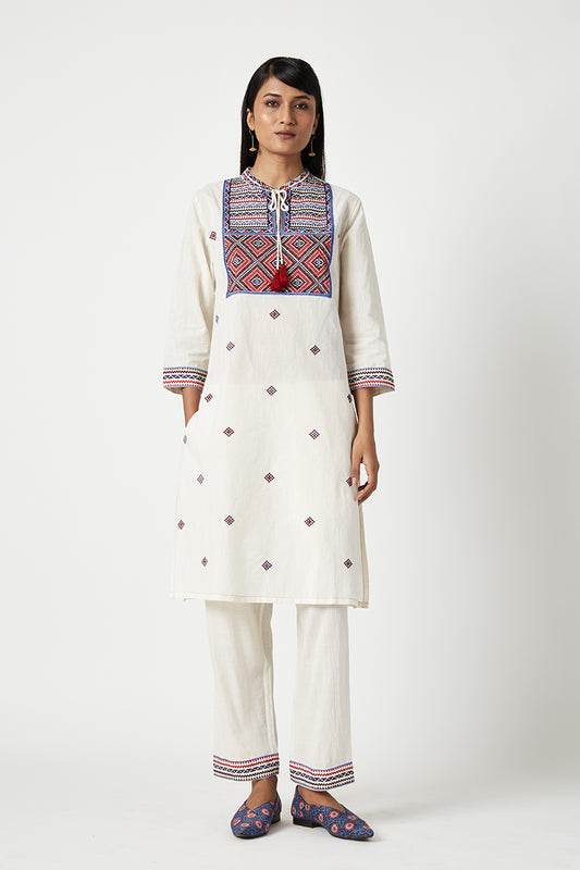 Pulau Embroidered Kurta Set (2PCS)