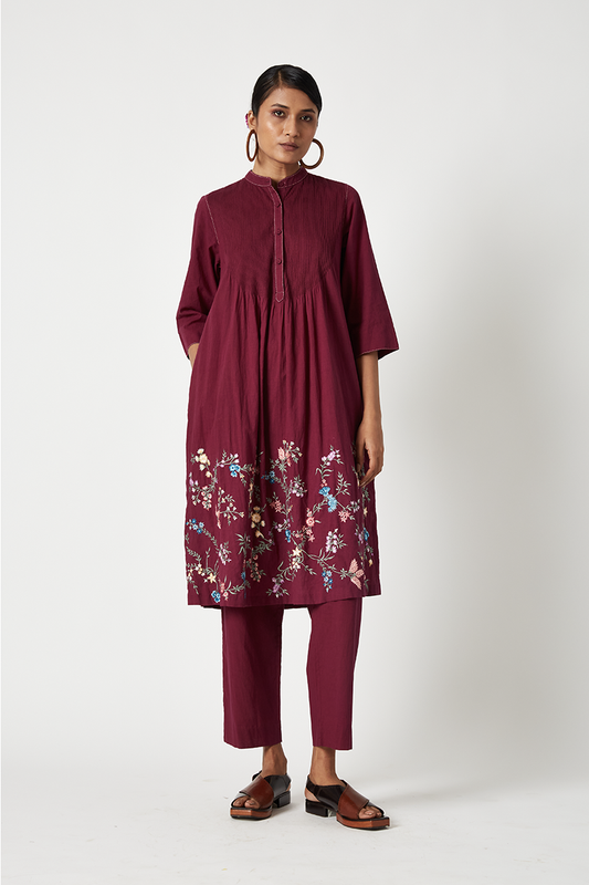 GLADIOLOUS EMBROIDERED KURTA & PANT SET (2PCS)