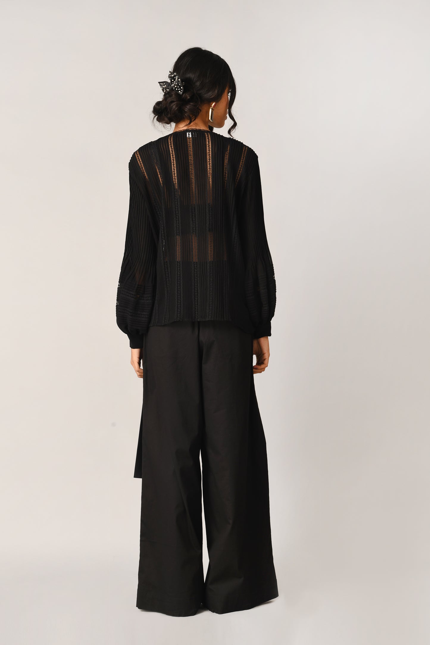 BOSCOBEL FRONT OPEN LACE TOP