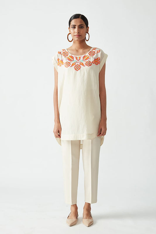 Taisya Embroidered Top