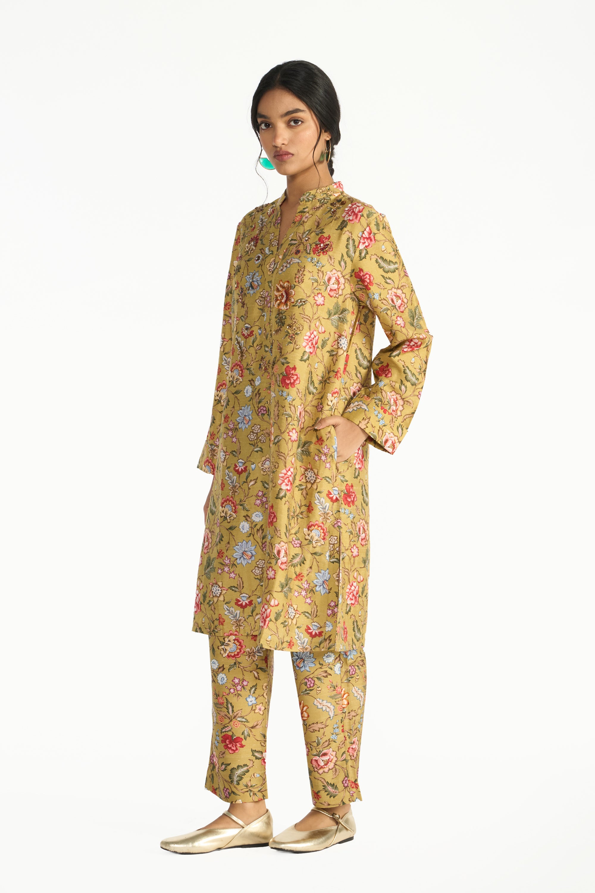 Surabhi Pants
