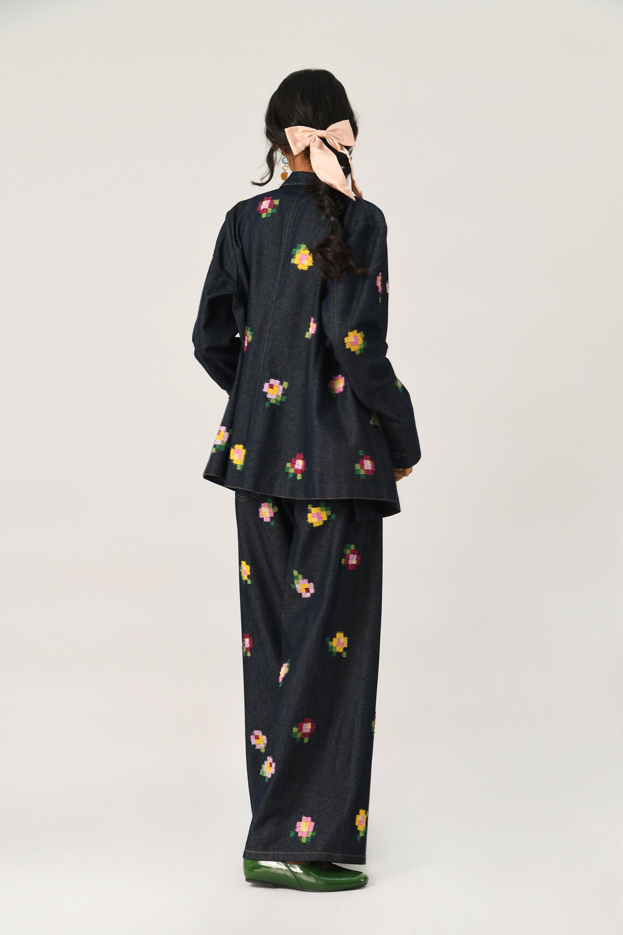 Hezhangensis Embroidered Wide-Leg Jeans