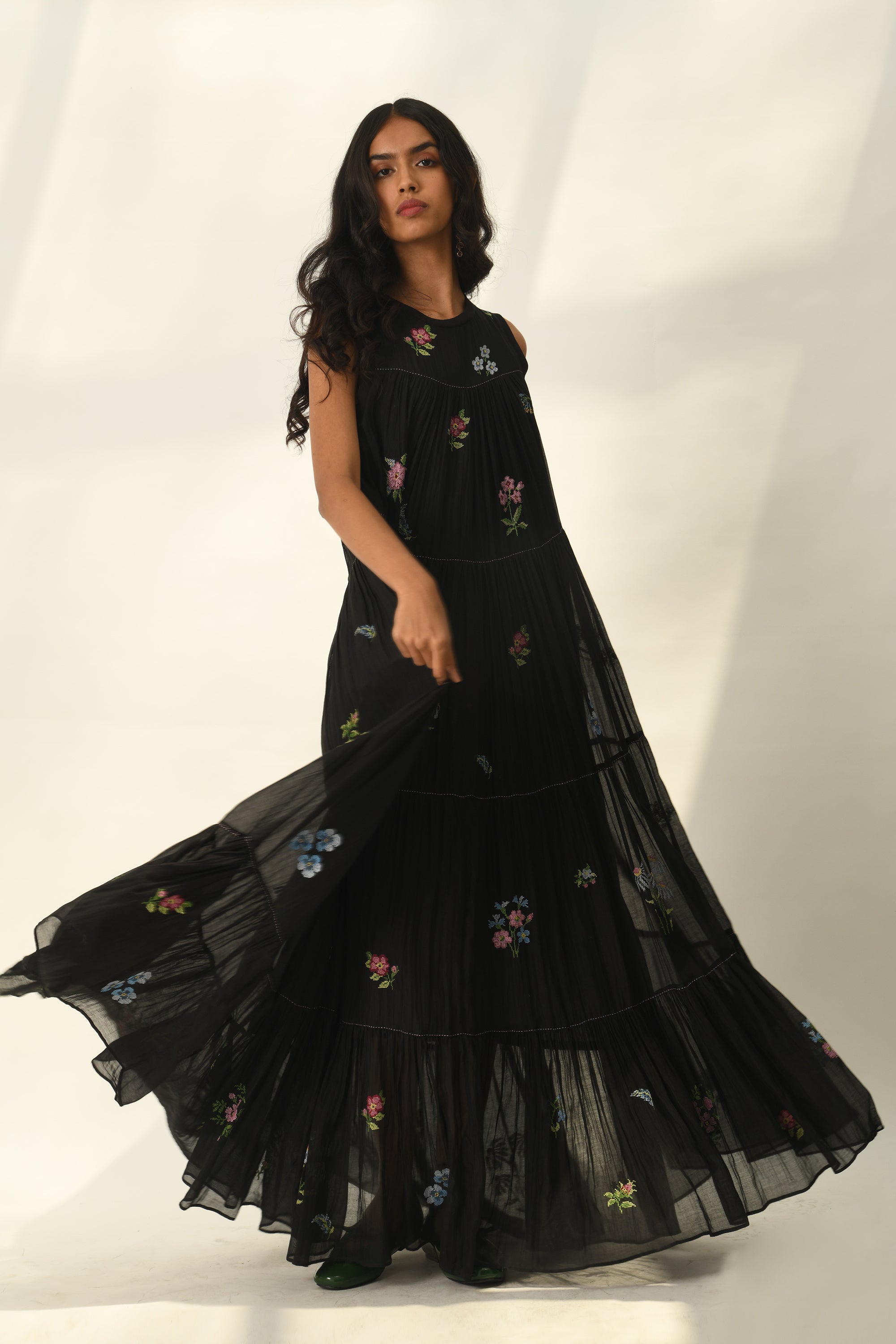 Glabrifolia Embroidered Dress