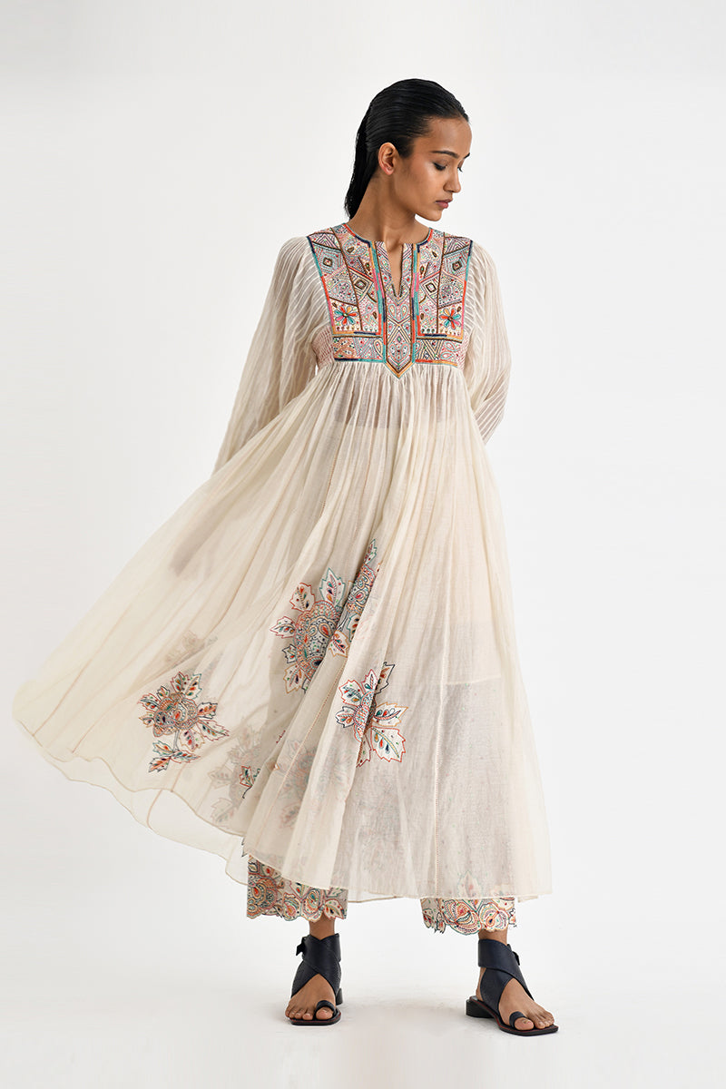 DIKELLA EMBROIDERED PLEATED TUNIC