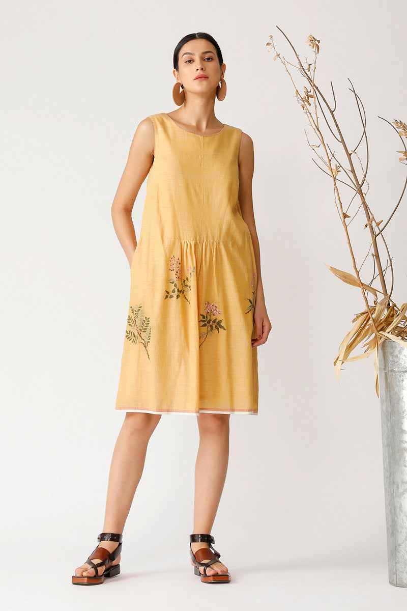 PIN OAK SLEEVELESS DRESS