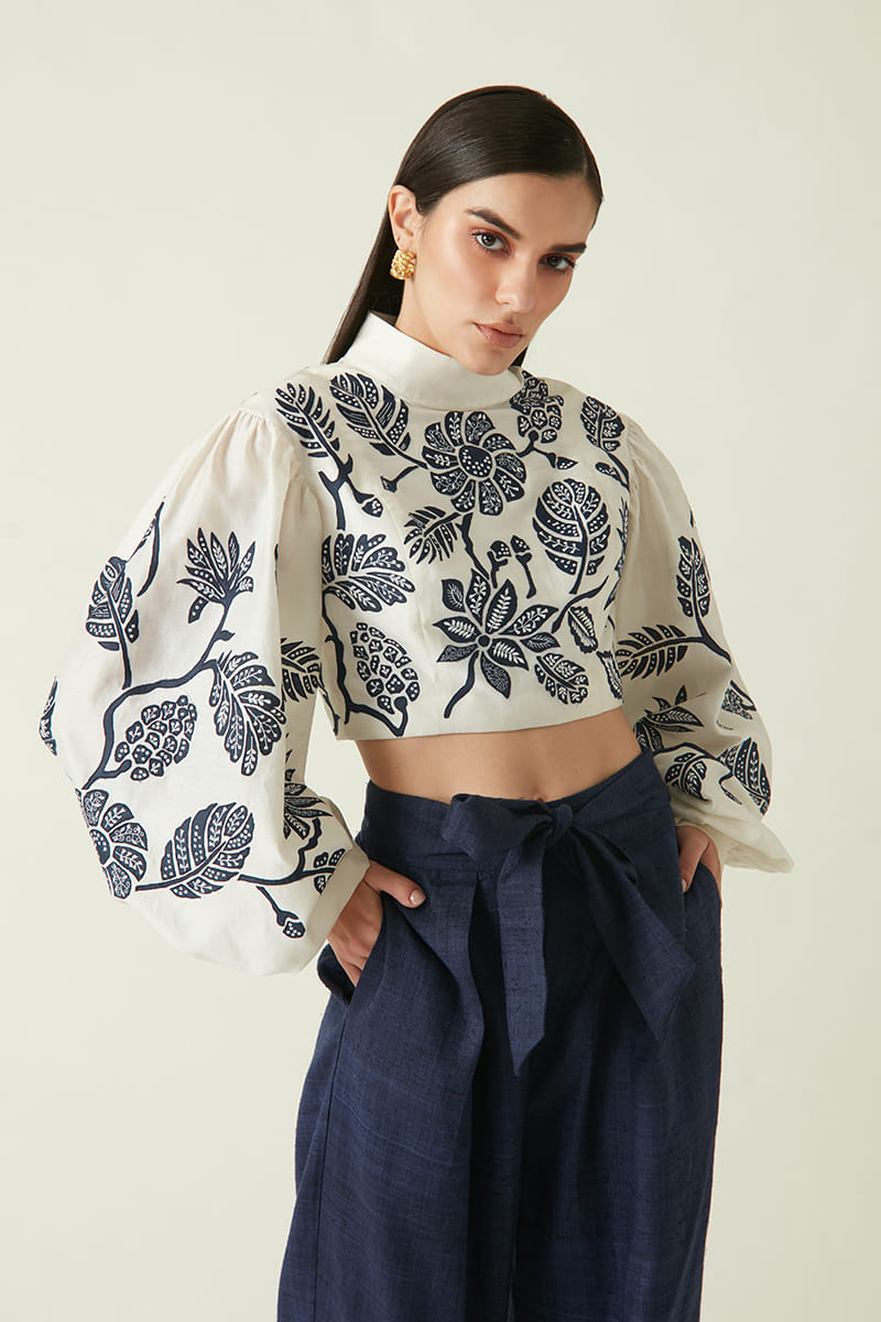 WETAR EMBROIDERED TOP