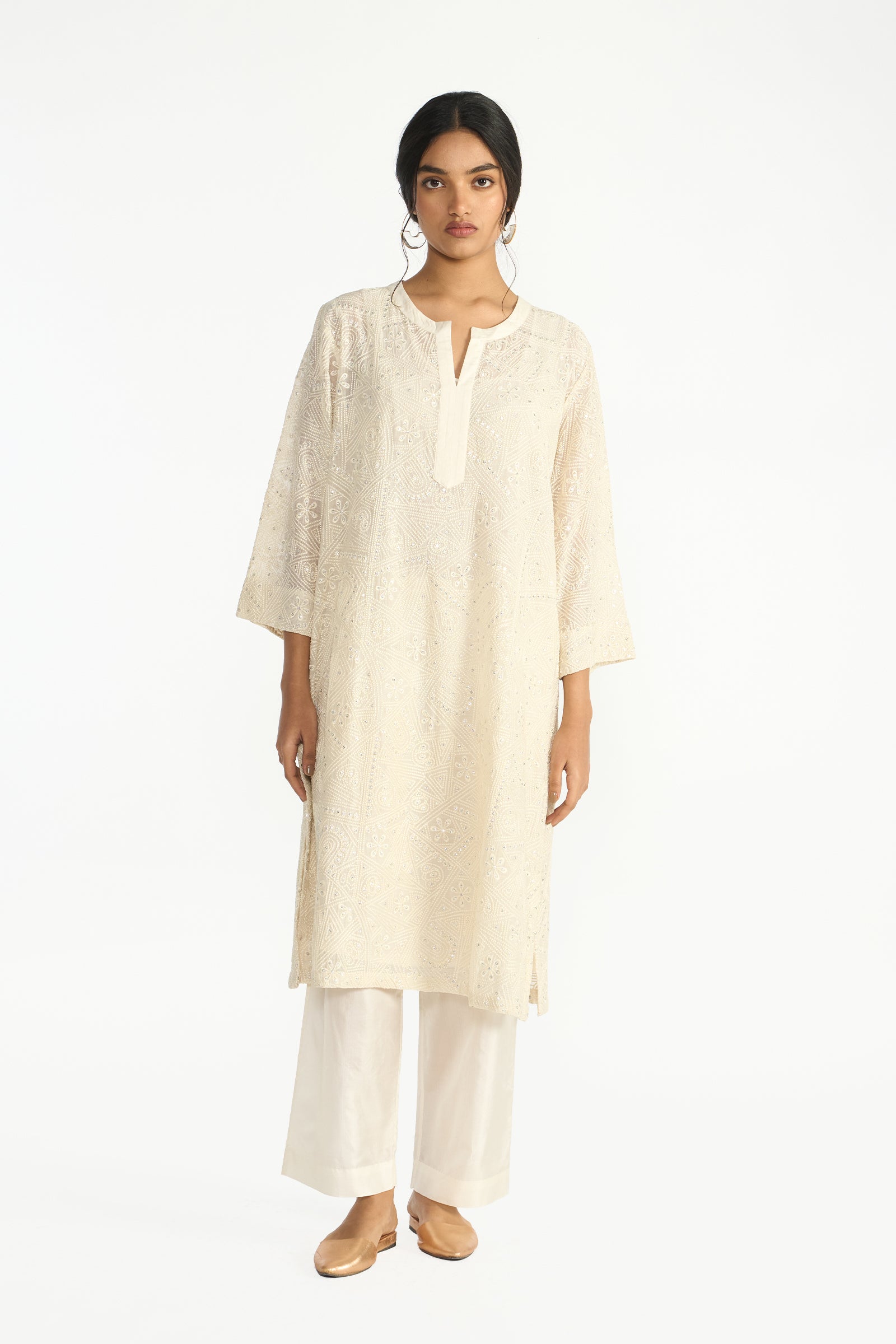 karlovac embroidered kurta set