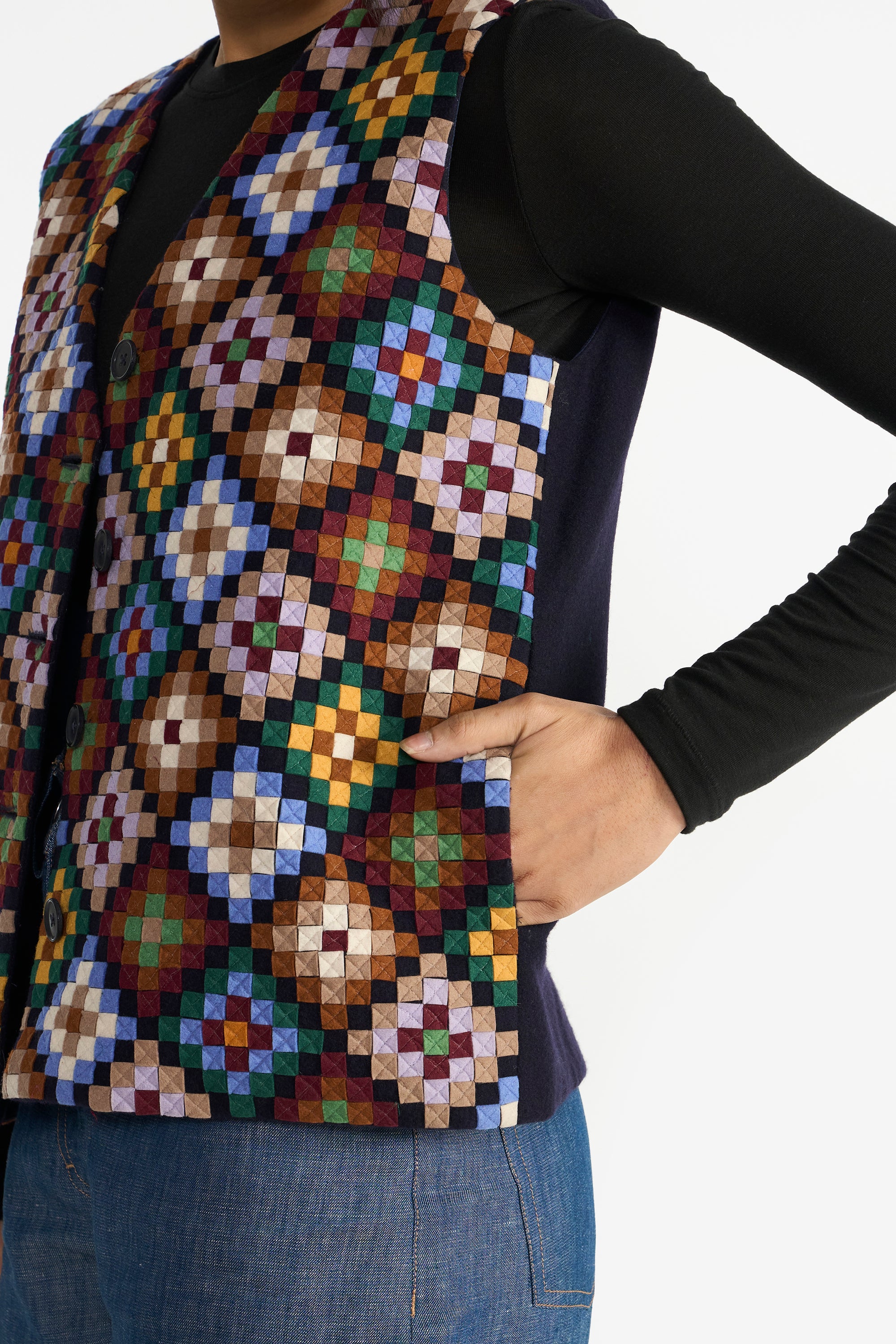 Clusiana V-Neck Appliqué Gilet