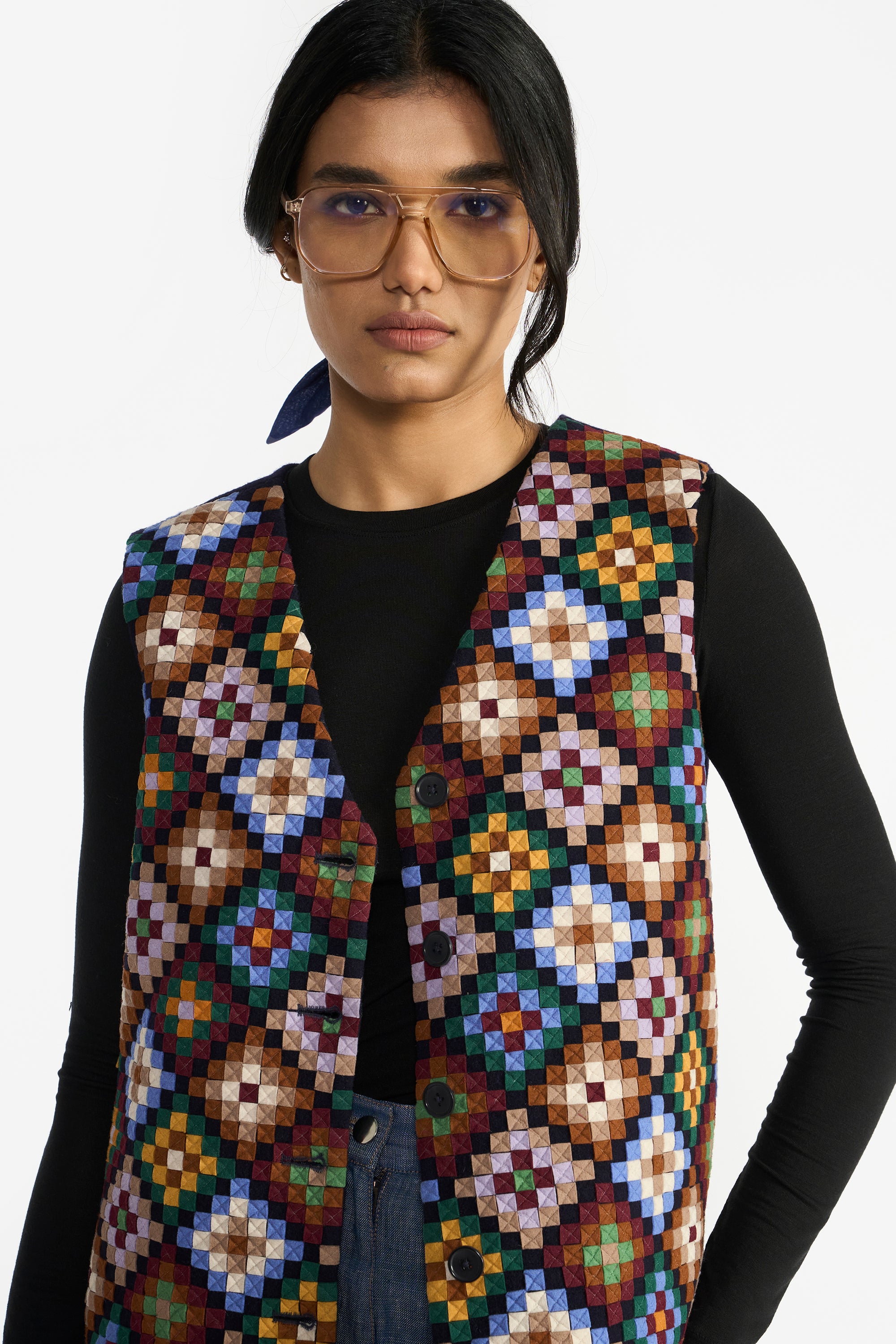 Clusiana V-Neck Appliqué Gilet