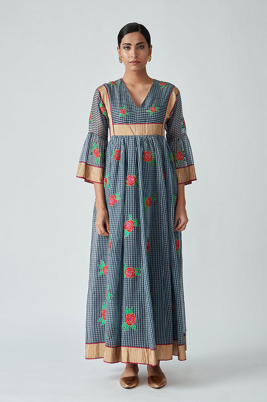 V-neck gathered kaftan dress