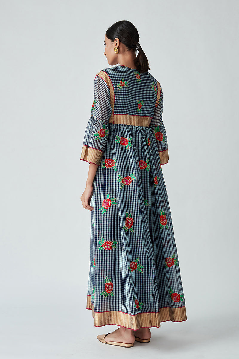 V-neck gathered kaftan dress