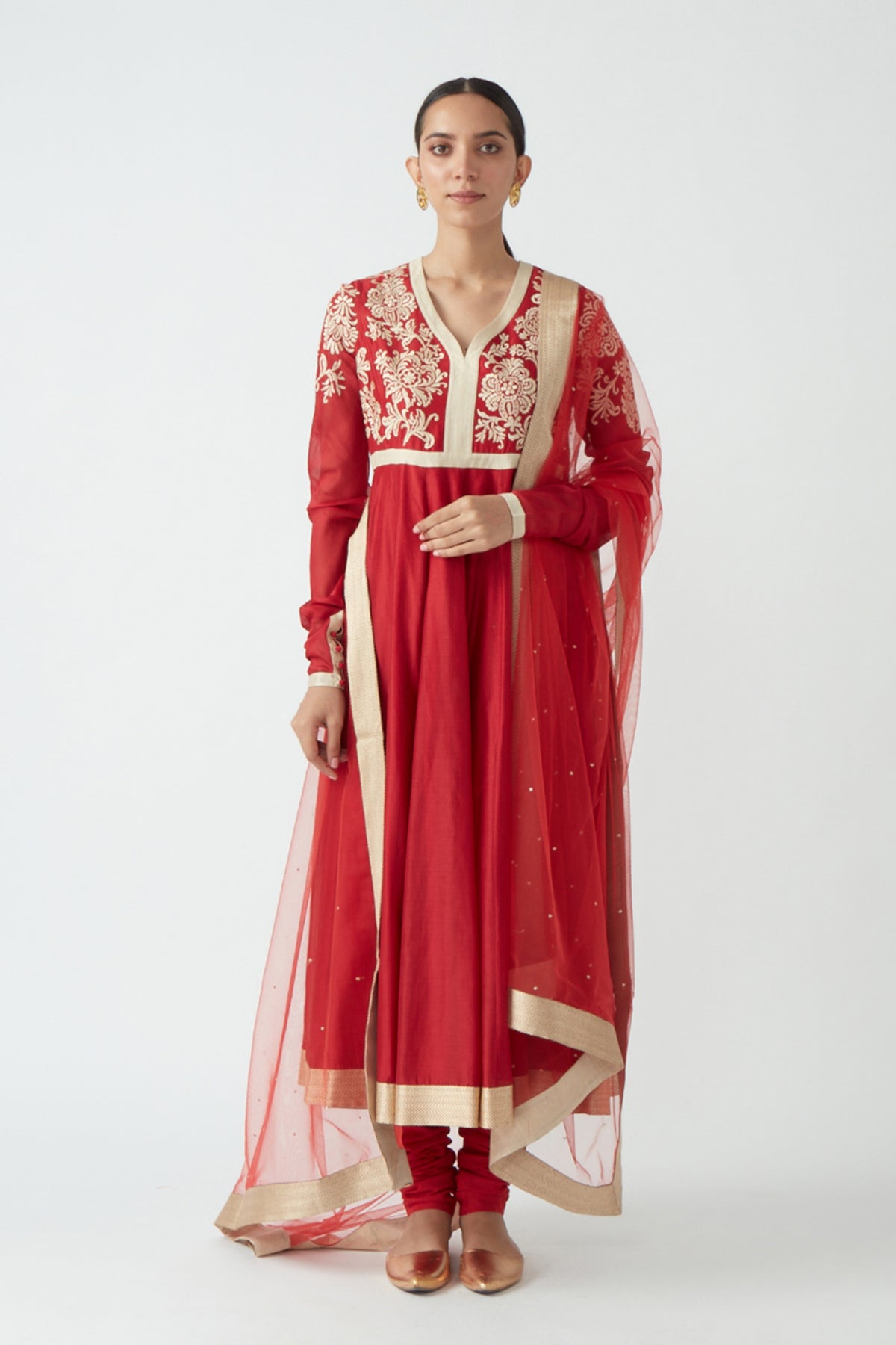 Embroidered kurta set (3 pcs)