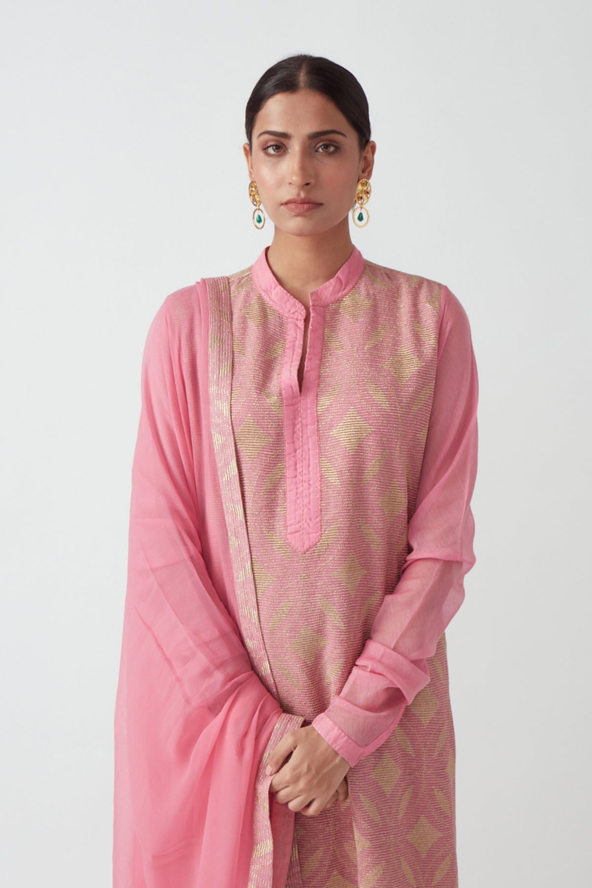 Embroidered kurta set (3 pcs)