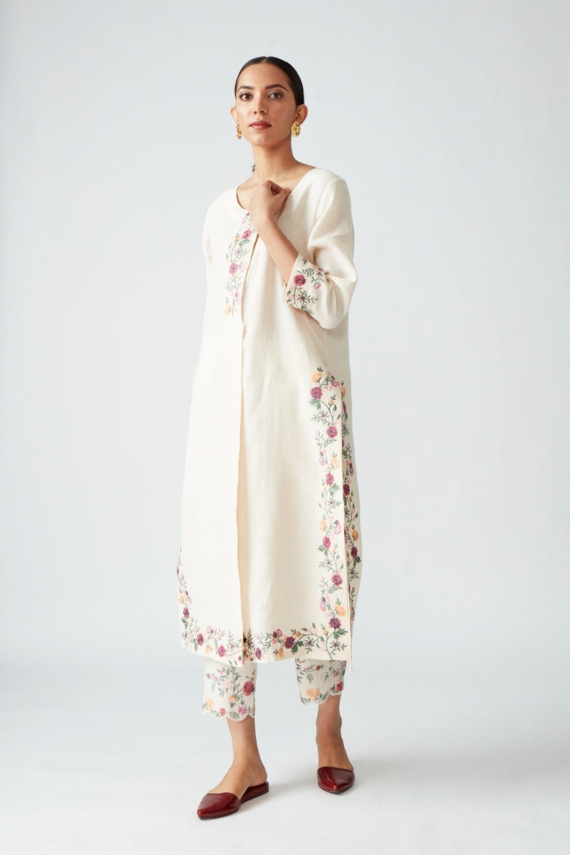Sanguinaria Embroidered Kurta Set