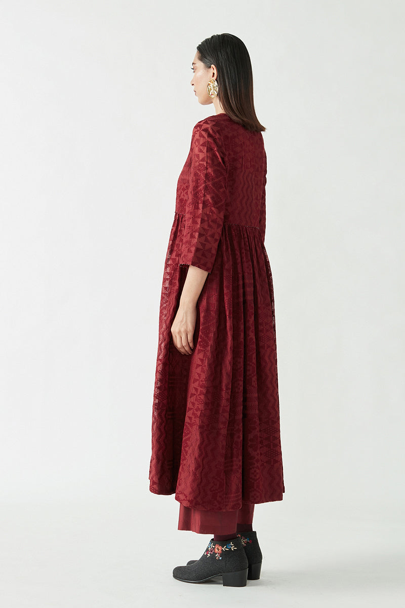 MACEO EMBROIDERED KURTA SET