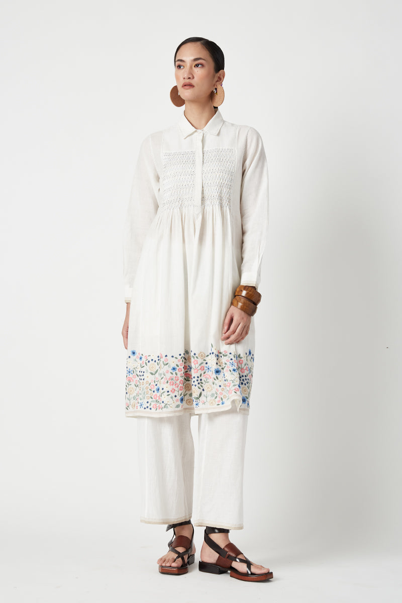 Lithica Embroidered Kurta Set (2Pcs)