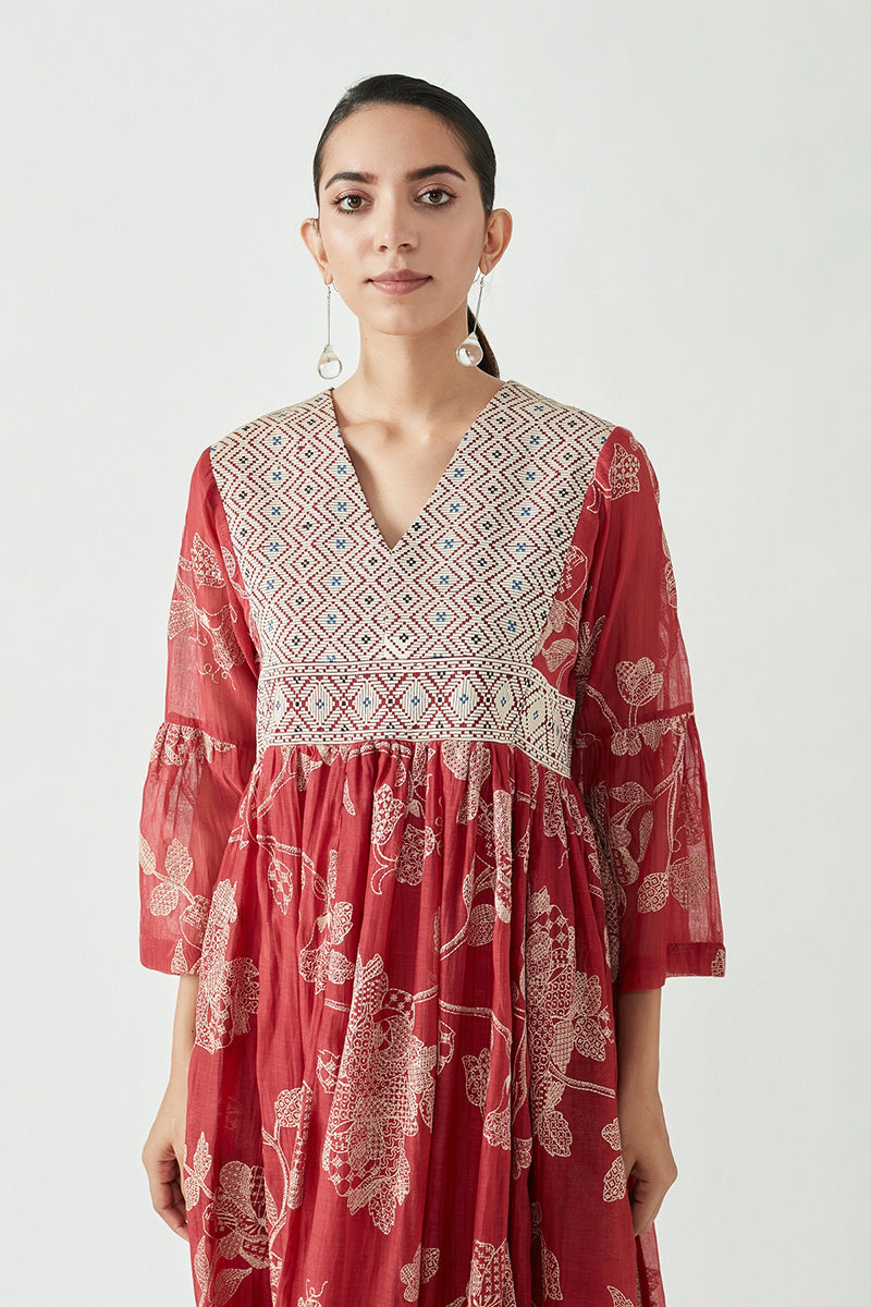 MANAKIN YOKE DRESS