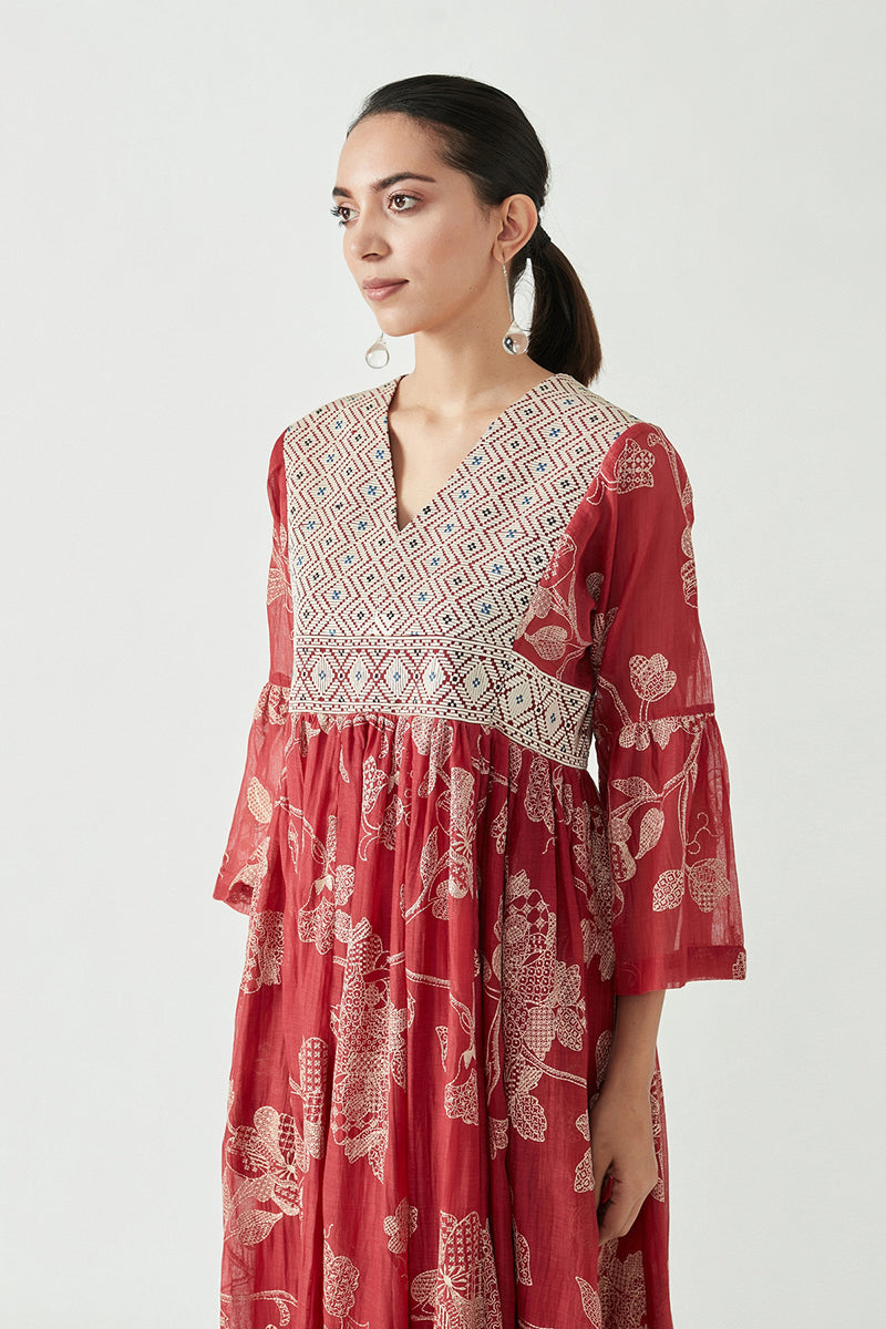 MANAKIN YOKE DRESS