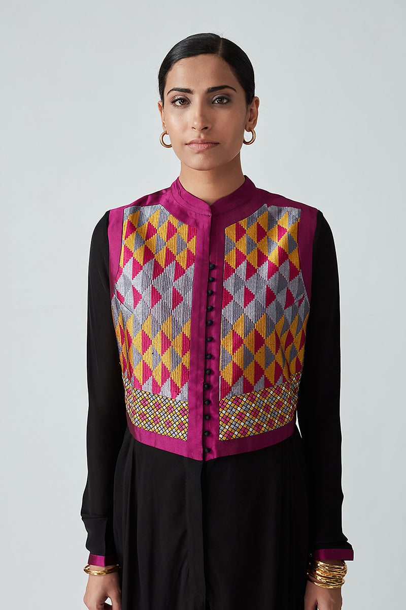 Geometric embroidered kurta set (2 Pcs)