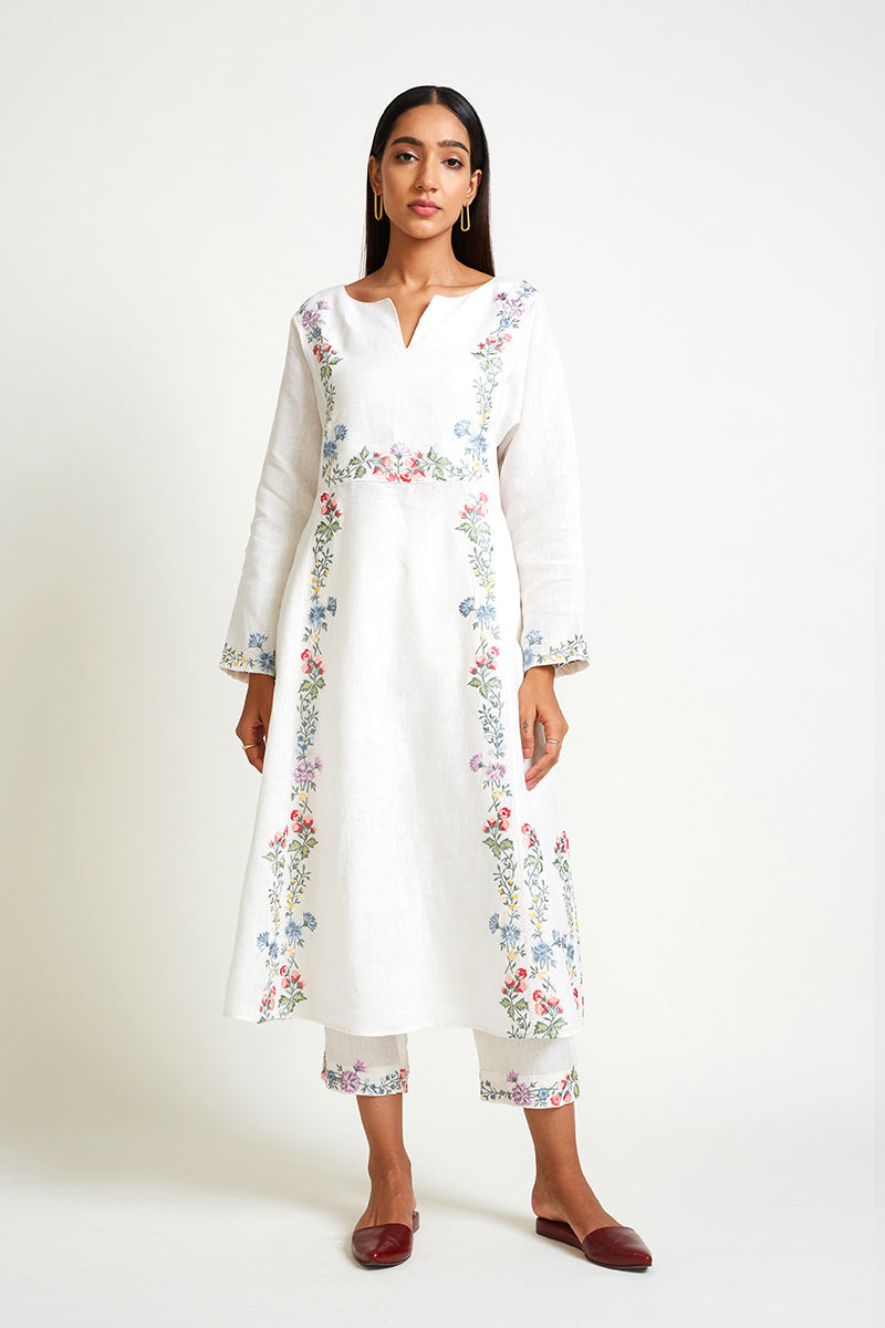 ALYSSUM EMBROIDERED KURTA WITH PANT